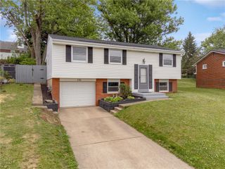 536 Vale Drive, Plum Boro, PA 15239
