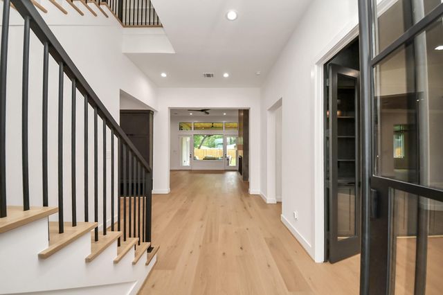 1731 Benbow Way, Houston, TX 77080