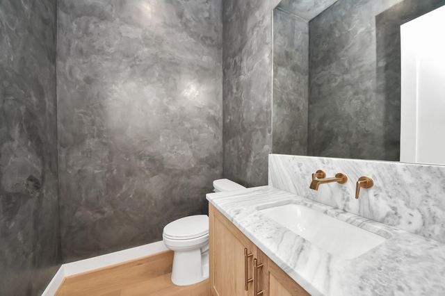 1731 Benbow Way, Houston, TX 77080