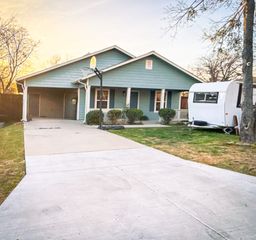 307 S New Mexico Street, Celina, TX 75009
