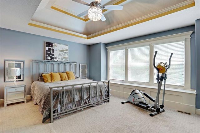 483 S 137th Place, Bonner Springs, KS 66012