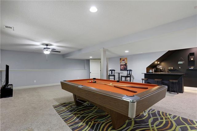 483 S 137th Place, Bonner Springs, KS 66012