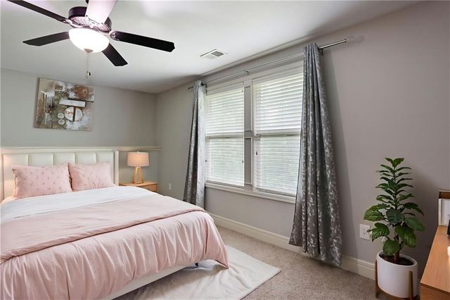 483 S 137th Place, Bonner Springs, KS 66012