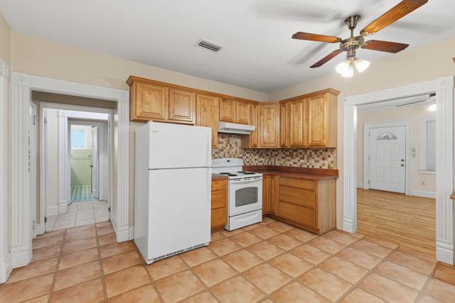 1900 Ridgeway Ln., Hattiesburg, MS 39401