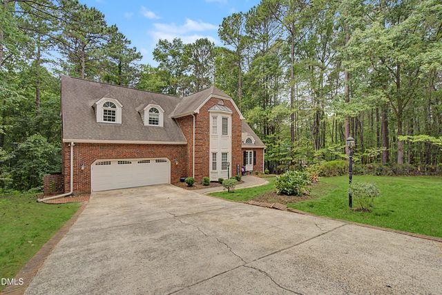 5517 N Hawthorne Way, Raleigh, NC 27613
