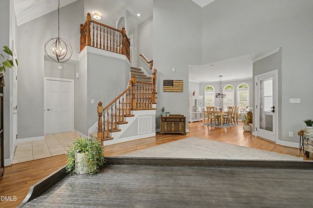 5517 N Hawthorne Way, Raleigh, NC 27613