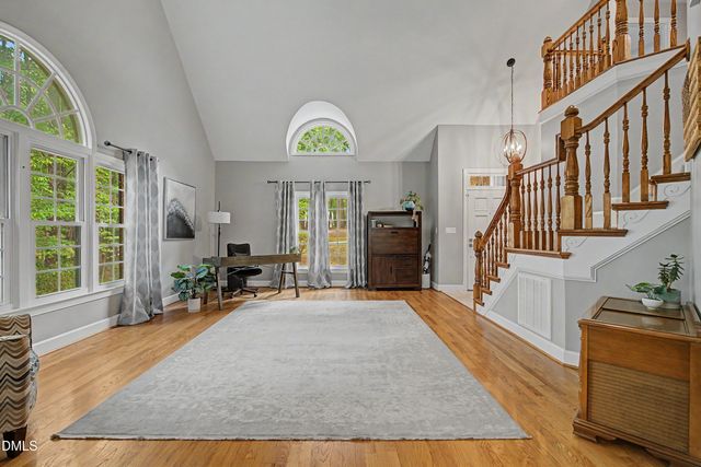 5517 N Hawthorne Way, Raleigh, NC 27613