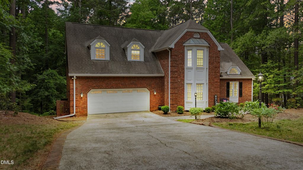 5517 N Hawthorne Way, Raleigh, NC 27613