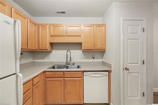 140 Lowery Mill Lane, Winston-salem, NC 27101