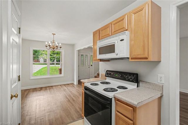 140 Lowery Mill Lane, Winston-salem, NC 27101