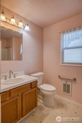 2118 Aberdeen Avenue, Aberdeen, WA 98520