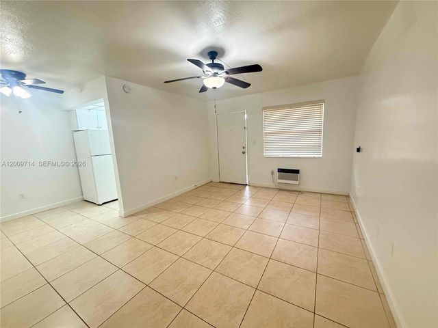 457 NW 57th Ave 25N, Miami, FL 33126