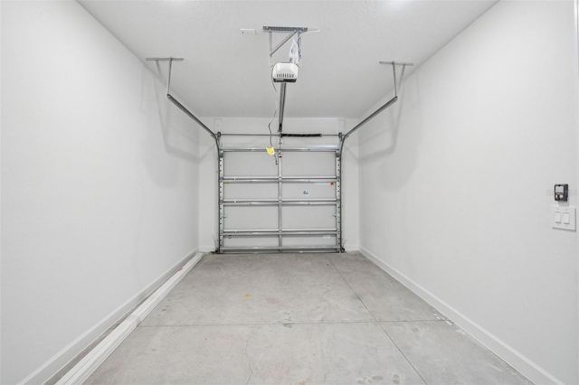 7582 DEER VALLEY CIRCLE, Tampa, FL 33635