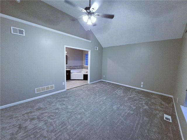 4000 SW Chatham Drive, Lee's Summit, MO 64082