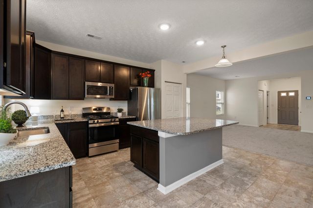 1550 Lewes Castle Drive, Grove City, OH 43123