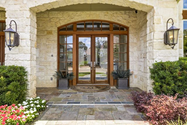 4928 Holly Tree Drive, Dallas, TX 75287