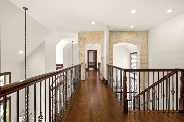 4928 Holly Tree Drive, Dallas, TX 75287