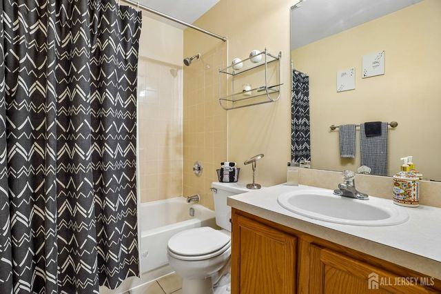 216 Copeley Way, North Brunswick, NJ 08902