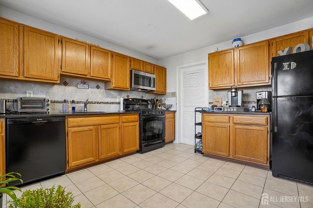 216 Copeley Way, North Brunswick, NJ 08902