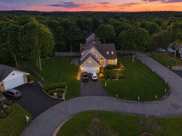 36 Noreast Dr, Bourne, MA 02562