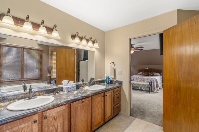 36 Noreast Dr, Bourne, MA 02562