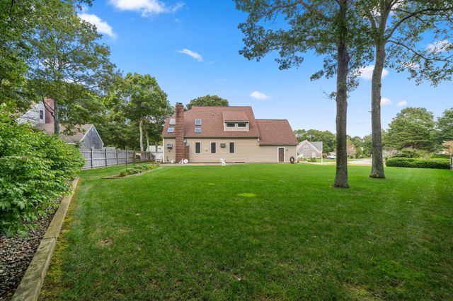 36 Noreast Dr, Bourne, MA 02562