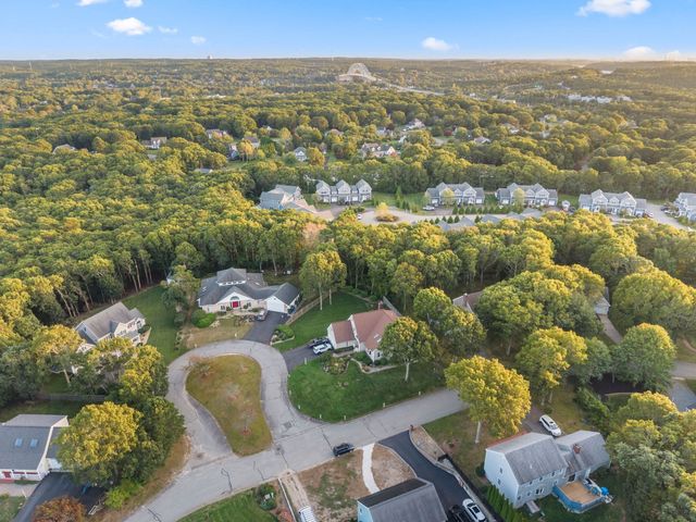 36 Noreast Dr, Bourne, MA 02562