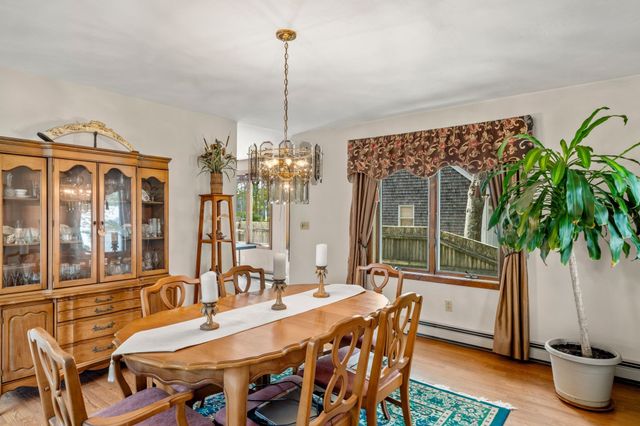 36 Noreast Dr, Bourne, MA 02562