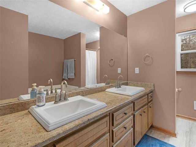 230 Moseley Crossing Drive, Stockbridge, GA 30281