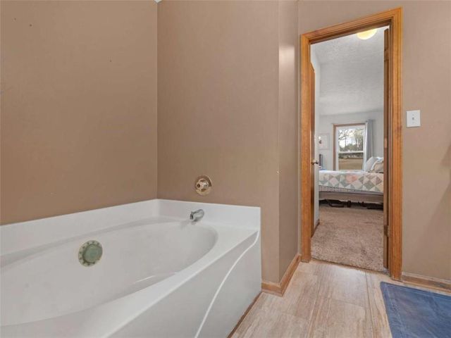 230 Moseley Crossing Drive, Stockbridge, GA 30281