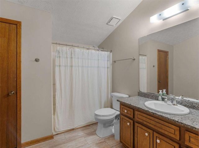 230 Moseley Crossing Drive, Stockbridge, GA 30281