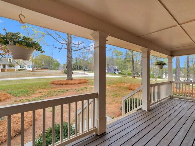 230 Moseley Crossing Drive, Stockbridge, GA 30281