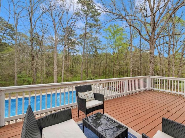 230 Moseley Crossing Drive, Stockbridge, GA 30281