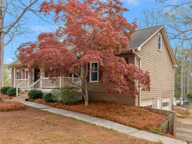 230 Moseley Crossing Drive, Stockbridge, GA 30281