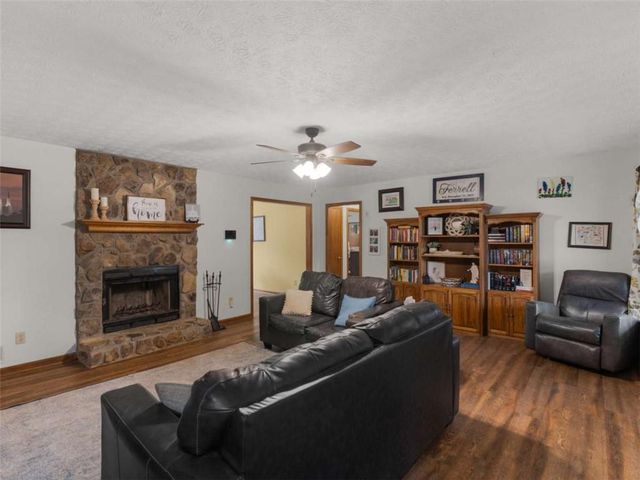 230 Moseley Crossing Drive, Stockbridge, GA 30281