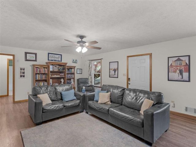 230 Moseley Crossing Drive, Stockbridge, GA 30281