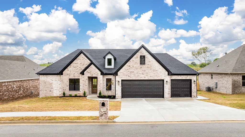 10067 Hidden Circle, Sherwood, AR 72120