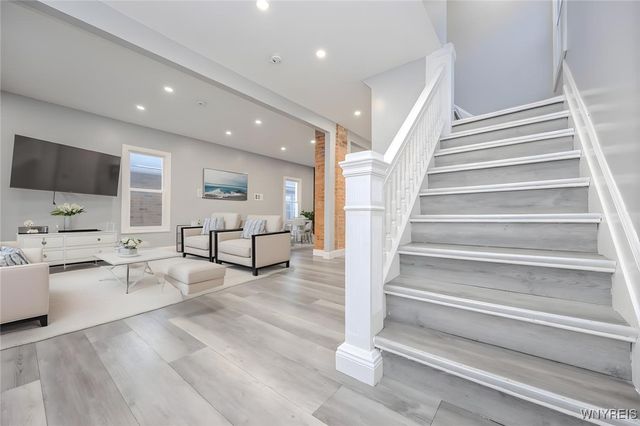 2658 Niagara Avenue, Niagara Falls, NY 14305