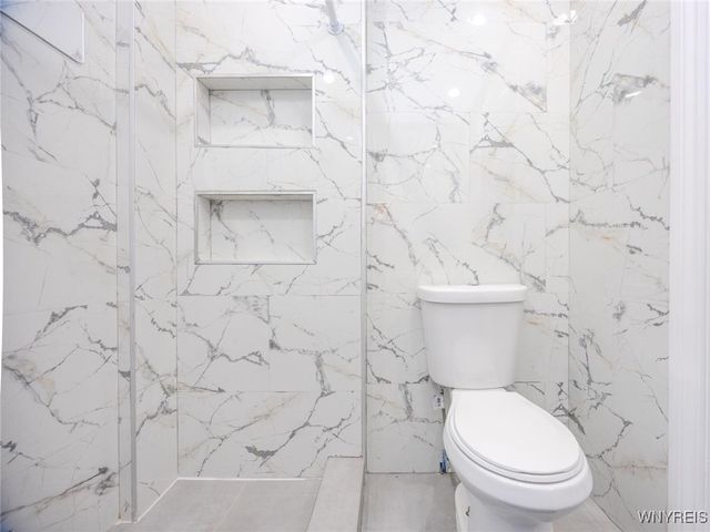 2658 Niagara Avenue, Niagara Falls, NY 14305