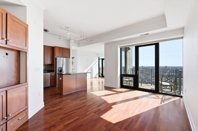 500 E Grant Street 2406, Minneapolis, MN 55404