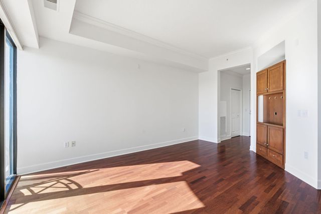 500 E Grant Street 2406, Minneapolis, MN 55404