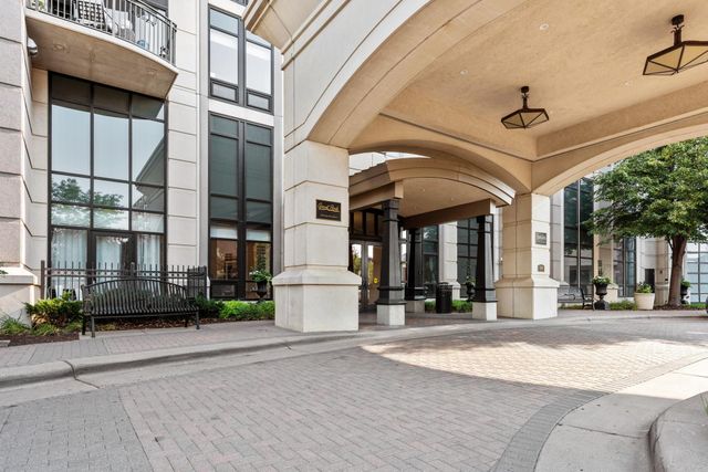 500 E Grant Street 2406, Minneapolis, MN 55404