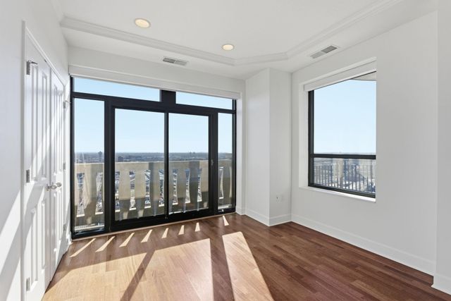 500 E Grant Street 2406, Minneapolis, MN 55404