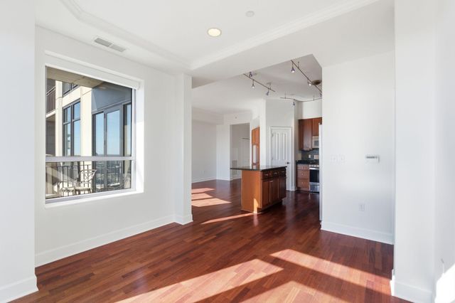 500 E Grant Street 2406, Minneapolis, MN 55404