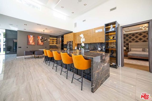 11658 Morrison Street, Valley Village, CA 91601