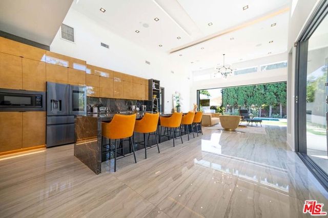 11658 Morrison Street, Valley Village, CA 91601