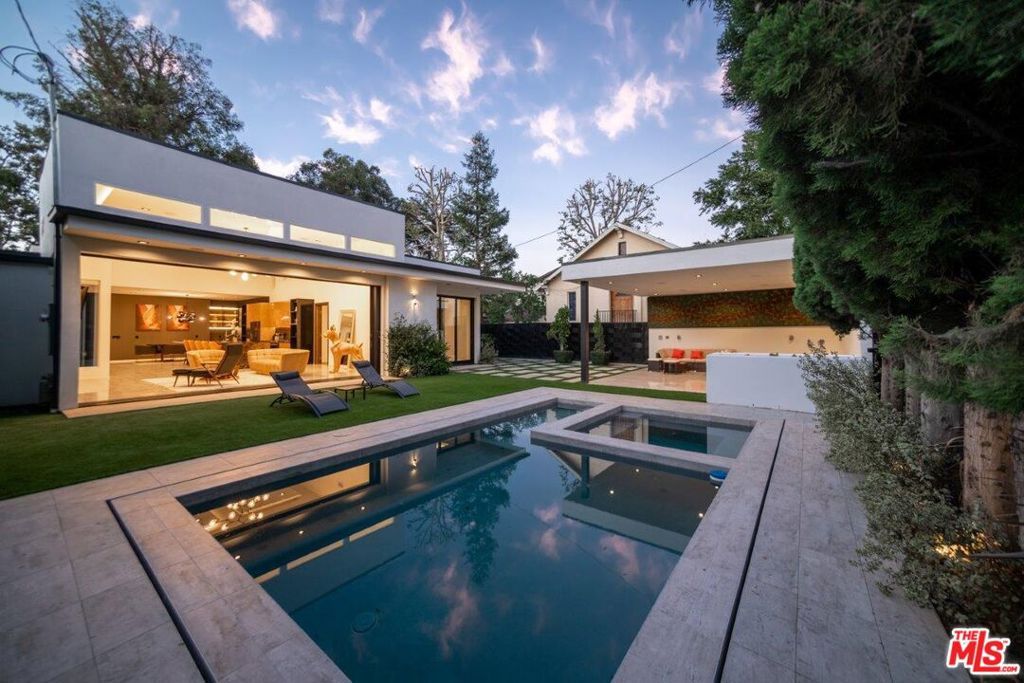 11658 Morrison Street, Valley Village, CA 91601