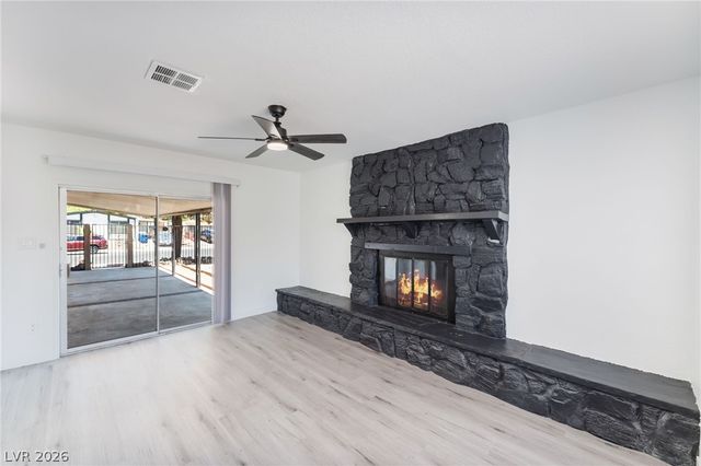 5235 Sir James Way, Las Vegas, NV 89110