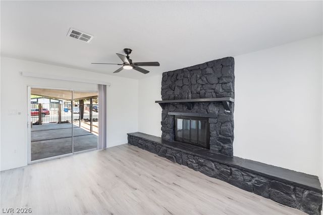 5235 Sir James Way, Las Vegas, NV 89110