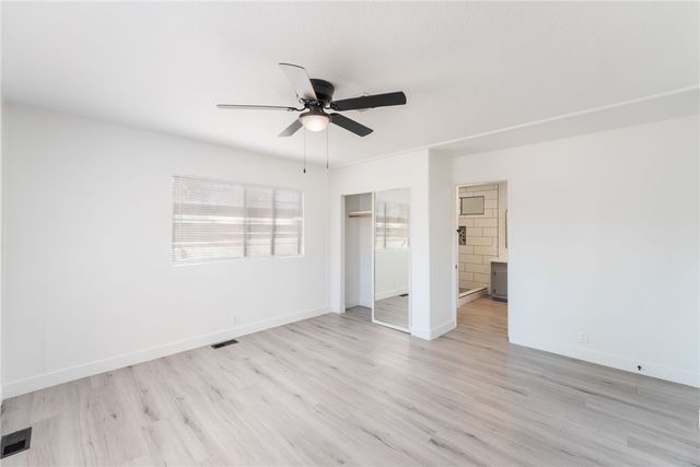 5235 Sir James Way, Las Vegas, NV 89110
